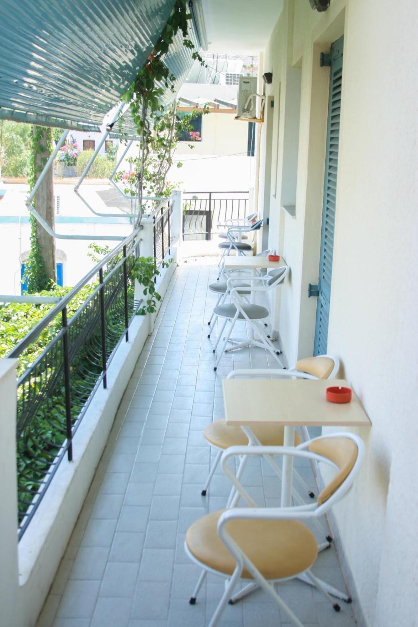 George Apartments Livadia  ภายนอก รูปภาพ