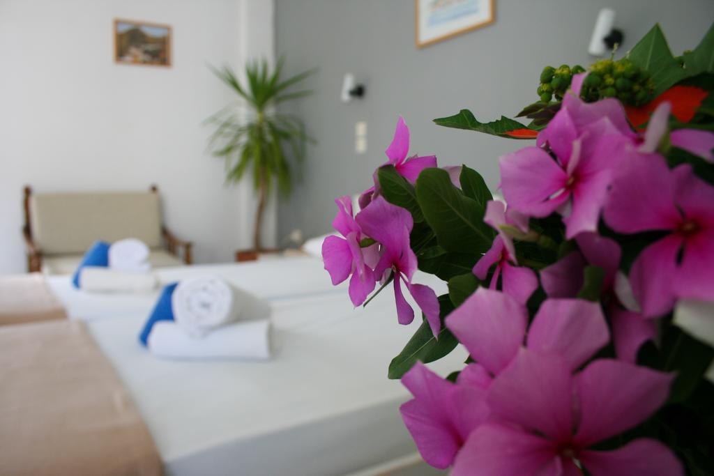 George Apartments Livadia  ภายนอก รูปภาพ